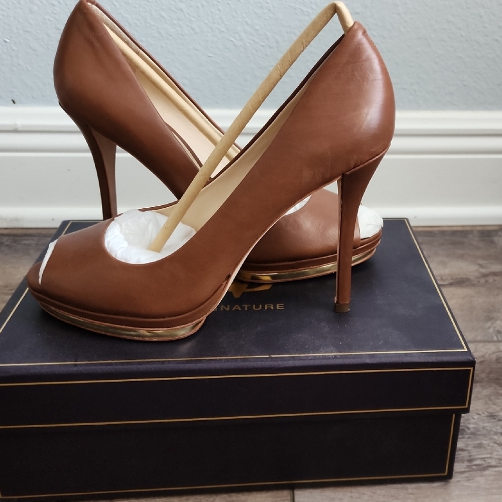 Vince Camuto Signature Brown Nutmeg Leather Stiletto Peeptoe Heels